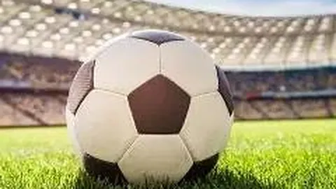 帽子戏法闪耀全场，维蒂尼亚荣膺巴黎对决热刺最佳之星！